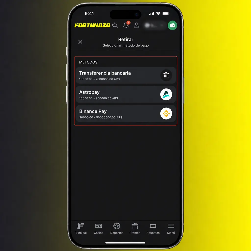 Pantalla de app con pasos para retirar fondos en ARS mediante transferencia bancaria y verificar el estado.